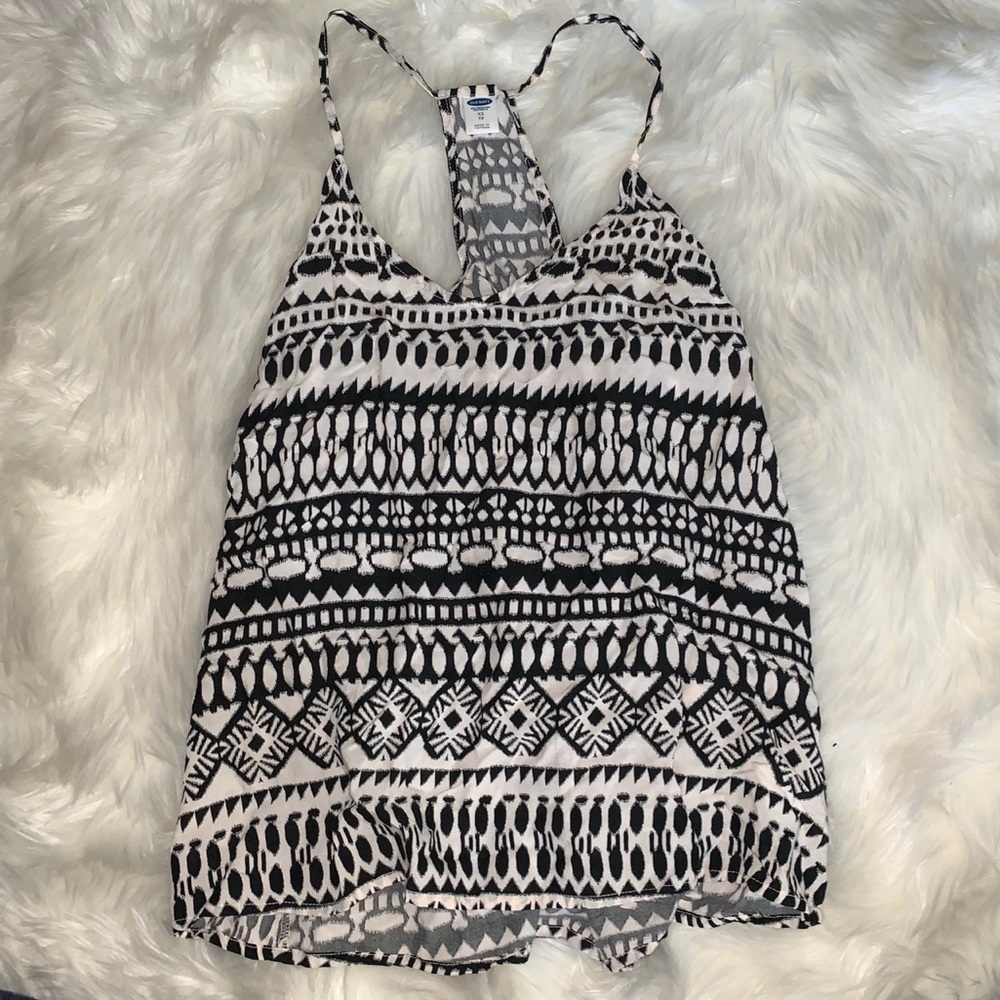 women’s old navy tank top